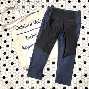 EUC OUTDOOR VOICES CAPRI & BAG